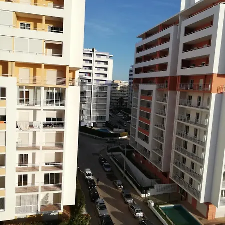 アパート Flamingo