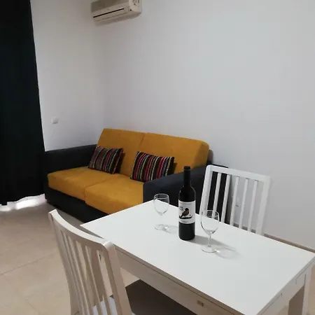 Flamingo アパート *